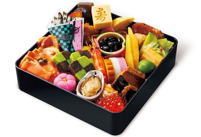 オリジナルお重でレア感たっぷりの「『鬼滅の刃』おせち一段重」（一部取り扱いのない店舗あり）。年始早々、元気が出そう（©吾峠呼世晴／集英社・アニプレックス・ufotable　©Lawson, Inc.）