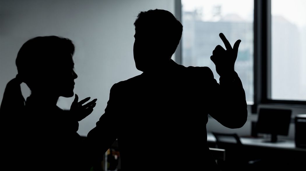 ｢これだけは絶対NG｣パワハラ認定される"アウトの基準"をご存じか? ｢もうオレは知らん｣はパワハラです