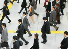 不安感はあっても「勉強しない」　－2000人調査！軋む働く者の意識【4】