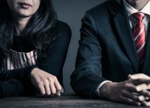 40代女性は"不倫とバツイチ"に悩みがち