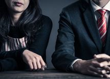 40代女性は"不倫とバツイチ"に悩みがち