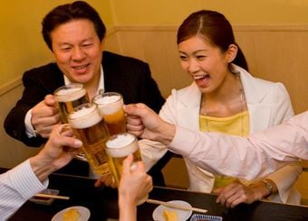 仲が悪い職場の飲み会を盛り上げる方法