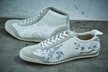 暗闇にトラが猛る！ オニツカタイガーの限定シューズに注目