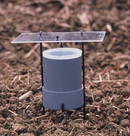 アリモドキゾウムシの性フェロモントラップ