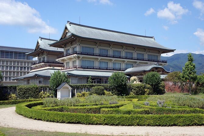 旧琵琶湖ホテル本館（びわ湖大津館）