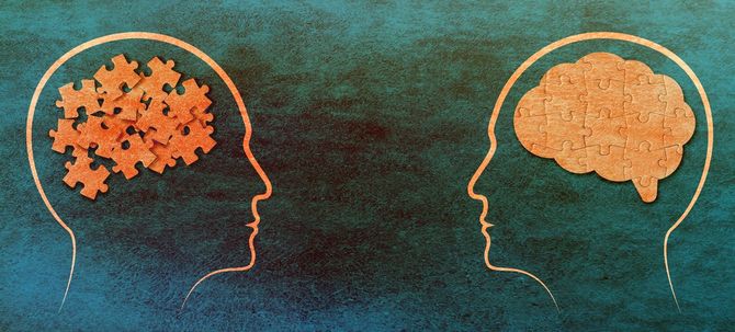 ぐちゃぐちゃなジグソーパズルと、ぴったりはまったジグソーパズルが頭の中にあるイメージ画像