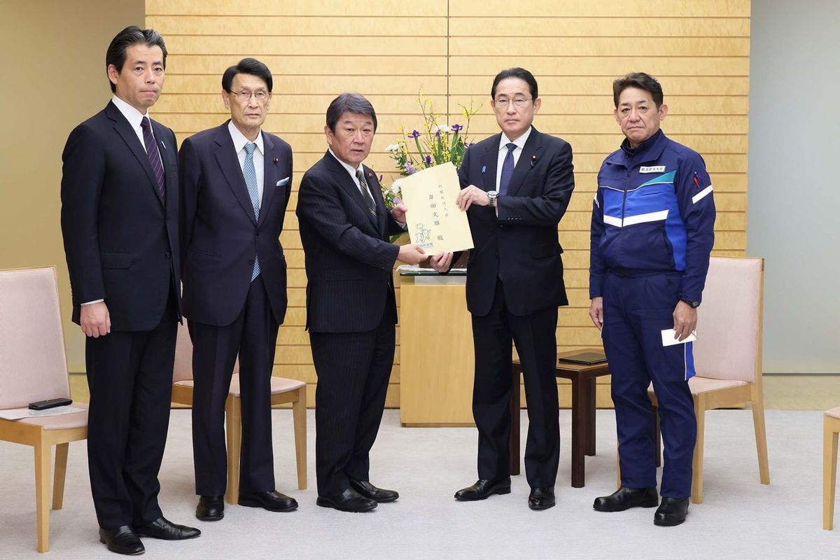 令和6年1月23日、岸田総理は、総理大臣官邸で自由民主党令和6年能登半島地震対策本部による緊急申入れを受けた