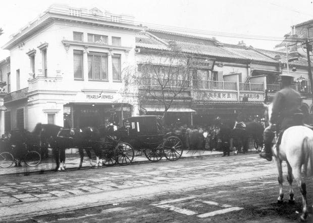 1906年に銀座4丁目に新築移転した当時の御木本真珠店