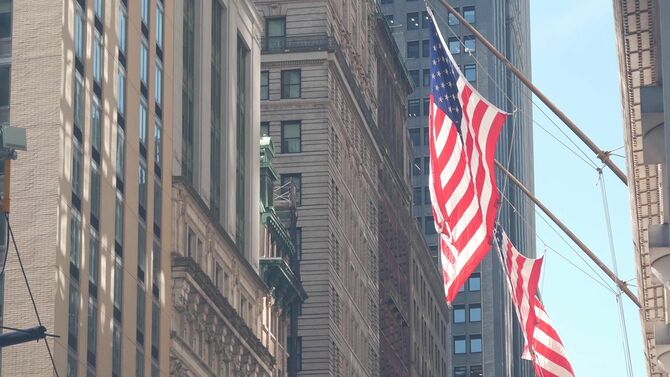 ニューヨーク市マンハッタンダウンタウン金融街の通り