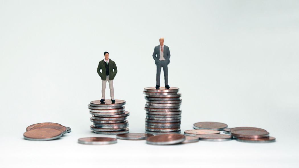 やっぱり｢銀行に預けっぱなし｣は損…360万円を｢貯金した人｣と｢投資した人｣で30年後に生じる"格差" 初心者から年収2000万円以上まで6割超が選ぶ｢投資先｣