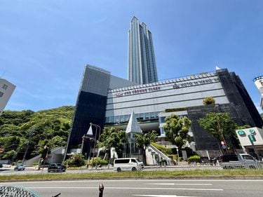 新幹線駅直結なのに､客も店も集まらず廃墟化…ダイエーが465億円投じた