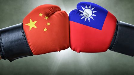 実物中国人民解放軍海軍 海軍陸戦隊パッチ 4枚セット　沖縄尖閣台湾有事 台湾有事より切迫》日中緊迫のなかで見逃せない「尖閣諸島」情勢 中国