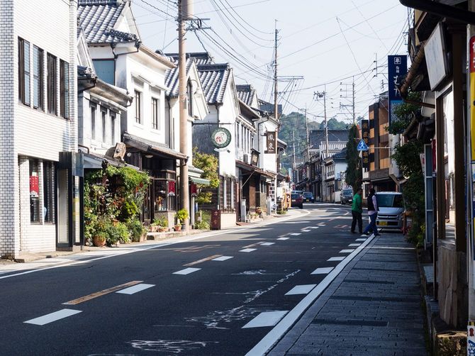 人通りの少ない住宅街