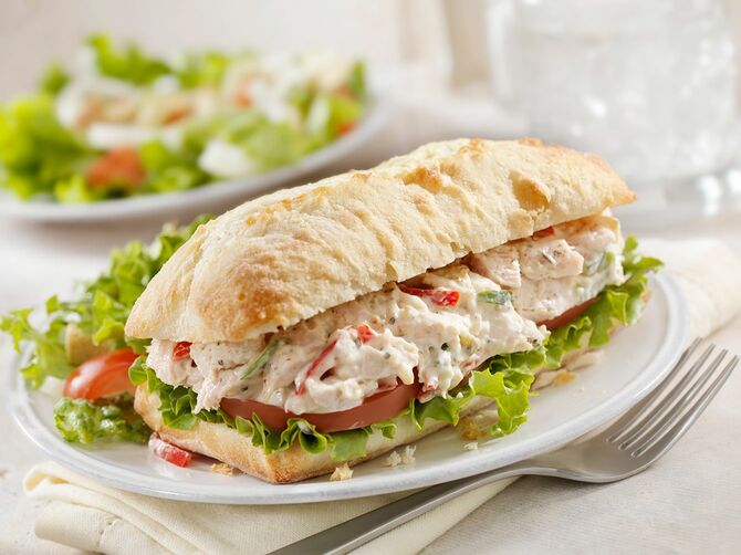 チキンサラダサンドイッチ