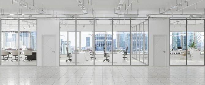 思考のスケールは作業スペースの広さに比例する