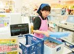スーパーサンシには、店頭で買い物をした場合でも自宅に届けてくれるサービス「らくだ便」がある。費用は1回200円（一般）。