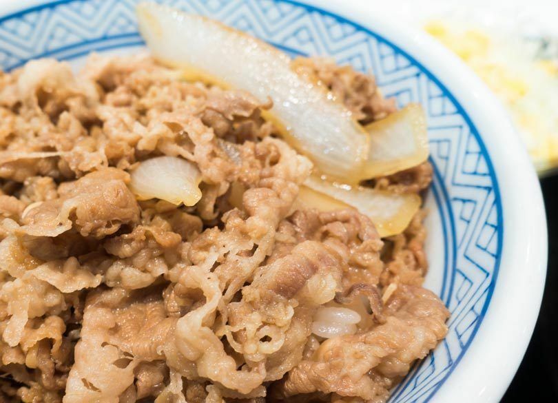 好調の吉野家、「女性向け牛丼」で追い上げなるか