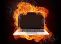 なぜネットでは小さな諍いが絶えないのか