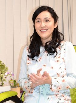 世代・トレンド評論家　牛窪恵さん。Z世代へのインタビューで「子どもは贅沢品」「実家が細いから…」という声を多く聞いたという