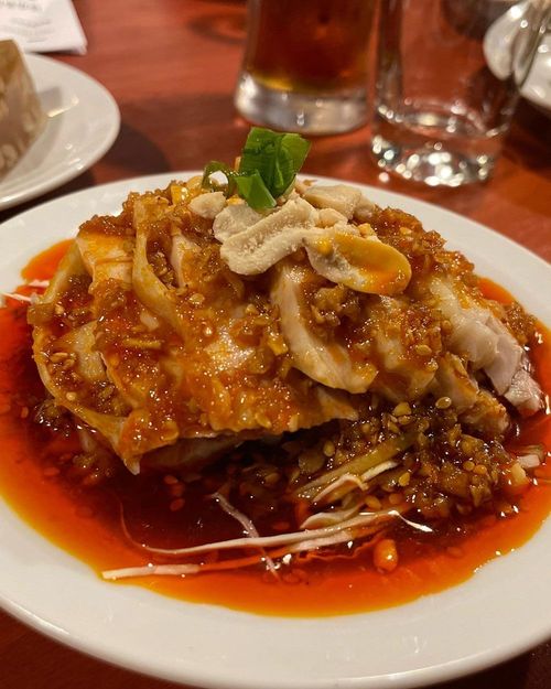 脂っこいがお酒は進む。いくらでも進む。