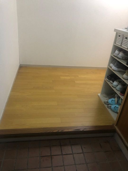 玄関マットをやめてみた。他にもトイレマット、カーペットをやめた。掃除が大変ならマットは敷かない方がいい。