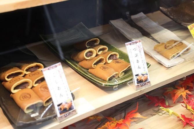 店舗に並ぶあん巻き