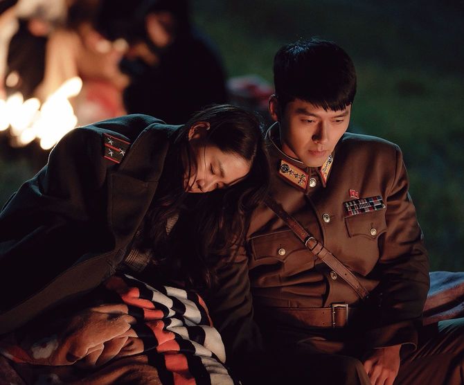 韓国の人気テレビドラマ『愛の不時着』は、日本でもNetflixで2020年2月から配信され、人気を博した。