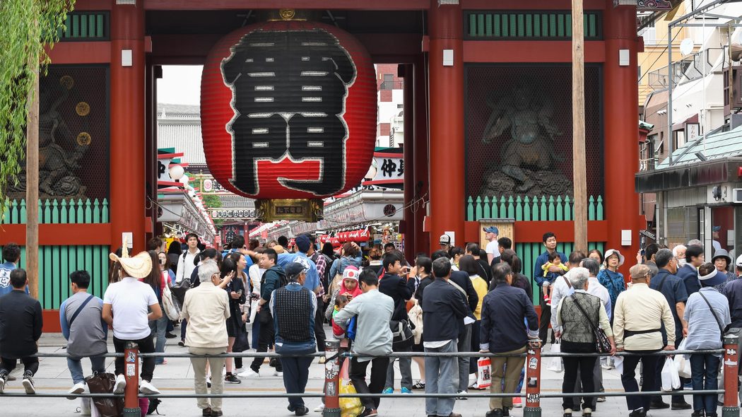 よかれと質問する人は二流…｢浅草の雷門､観光客大勢で驚いたよ｣への一流の応答は"省エネ話法"で盛り上げる 三流は｢自分も3年前に行ったよ｡ほおずき市をやってて…｣と話泥棒