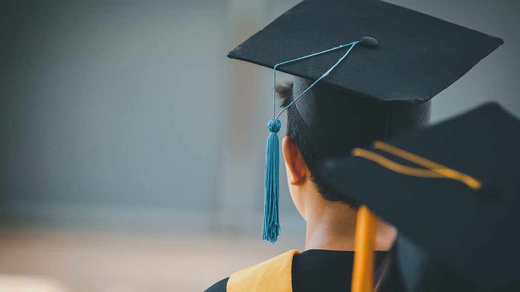｢いい大学→いい会社｣が正解の時代は終わった…スタンフォード大名誉教授が説いたAI時代に幸福になる人の特徴 AIを使うとクリエイティブな思考や自己管理能力が育ちにくい