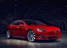 テスラの「自動運転」は危ない