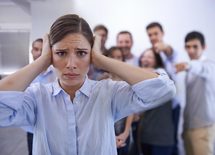 上司にはしごを外され孤立無援になったら