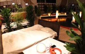 苦労の末、10日間だけオープンした睡眠カフェの第1号。