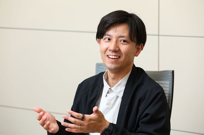 『歴史思考』（ダイヤモンド社）の著者・深井龍之介さん