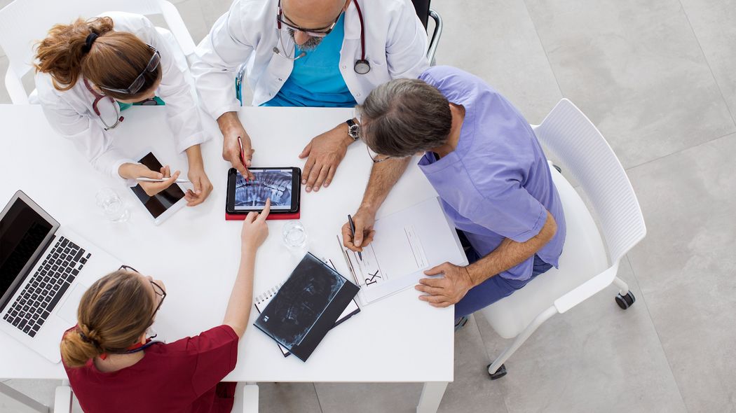 会議中に｢子供のお迎えなので帰ります｣日本とは全然違う…フランスの医師が"5週間のバカンス"を取れるワケ 上司が残っていても自分の仕事が終わったら即帰宅