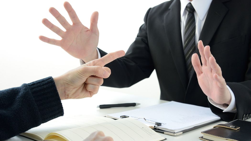 三流は話を遮り､二流はその場だけしのぐ…感情的になり話が噛み合わない部下に一流が繰り出す"切り返し" ｢不安はよく理解できました｡ただ､今は～｣