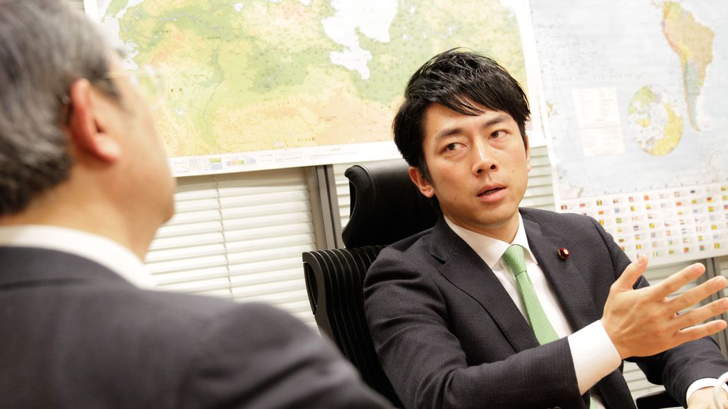 ｢嫌なことが9割｣叩かれ続ける小泉進次郎が政治家を続ける理由 自由に一人でスタバにも行けない