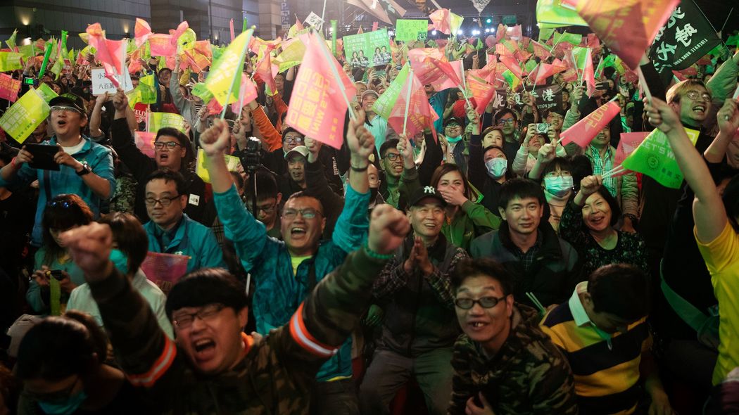 台湾人がもどかしく見る日本の｢コウモリ外交｣ 習近平を｢国賓待遇｣している場合か