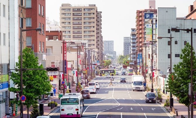 日暮れに染まる高崎市内