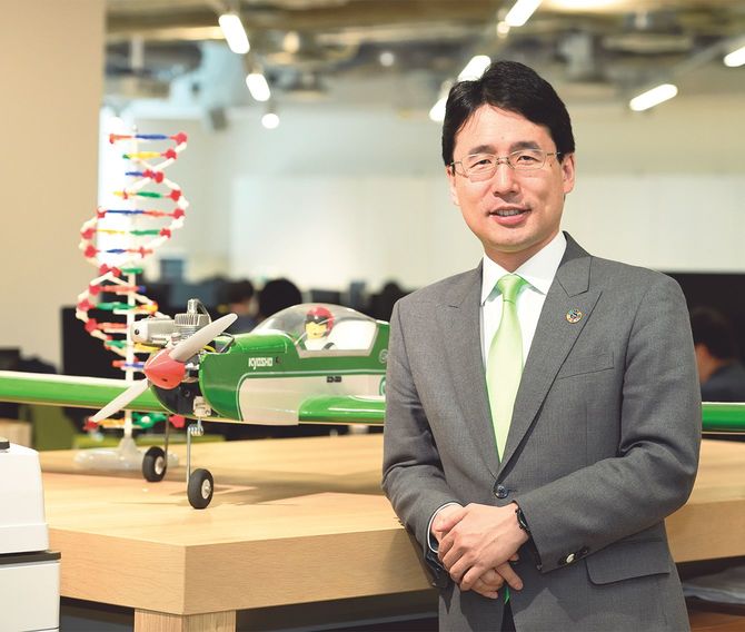 ユーグレナ代表取締役社長 出雲 充氏