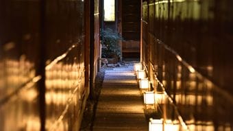 ｢予約困難店｣に並ぶのは小金持ち…"本物の金持ち"が大切な人を招く｢別荘でも自宅でもない｣さすがの場所