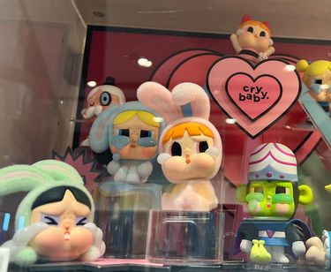 ラブブぬいぐるみ LABUBU TIME TO CHILL ぬいぐるみ - POP MART JAPAN オンライン