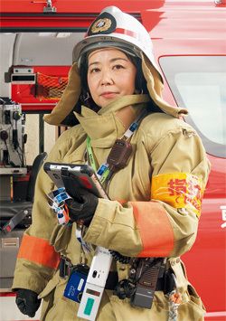 女性ポンプ車機関員第1号 を鍛えた初出場の苦い経験 東京消防庁 中村さやかさん President Online プレジデントオンライン