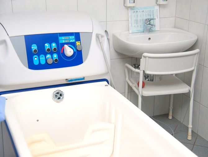 シニア名様までのプロフェッショナルなバス