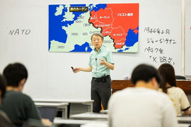 信州大学で講義をする池上彰さん(撮影協力/信州大学)