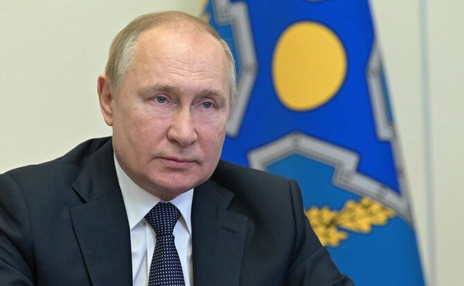 2022年1月10日、ロシア・モスクワで開催されたカザフスタンの騒乱に関する集団安全保障条約機構（CSTO）臨時オンライン会合に出席するプーチン大統領