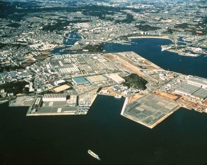 日産自動車の追浜工場の全景