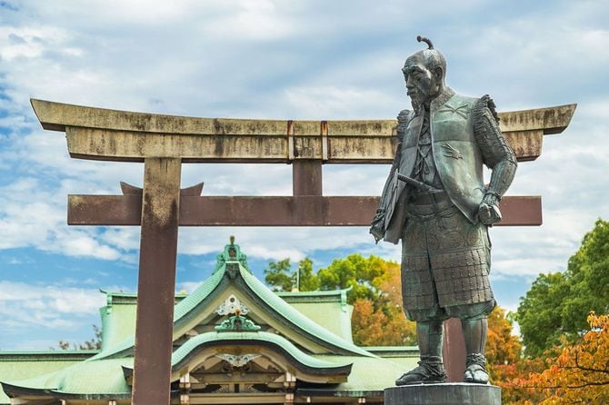 大阪城・豊國神社の豊臣秀吉像