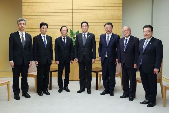 令和5年4月10日、岸田総理は、総理大臣官邸で日本銀行の植田和男総裁と就任に当たって会談を行った
