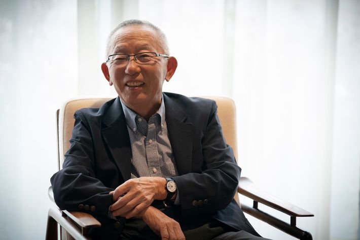 鈴木敏文氏との思いでを語る柳井氏。