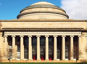 マサチューセッツ工科大学（グレートドーム）。